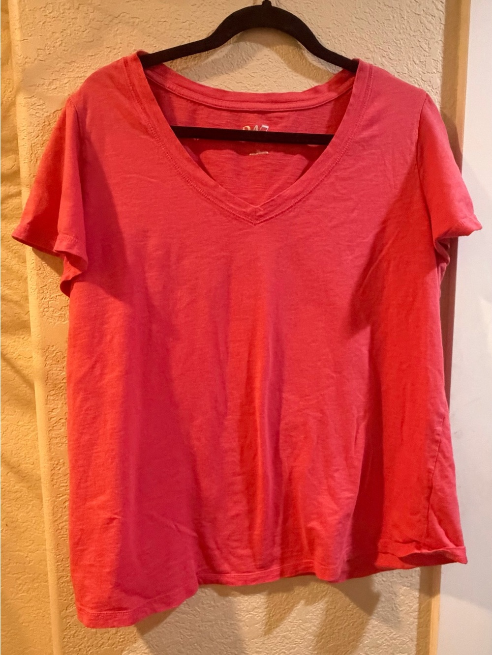 Women's Coral Pink V-Neck Short Sleeve Tee